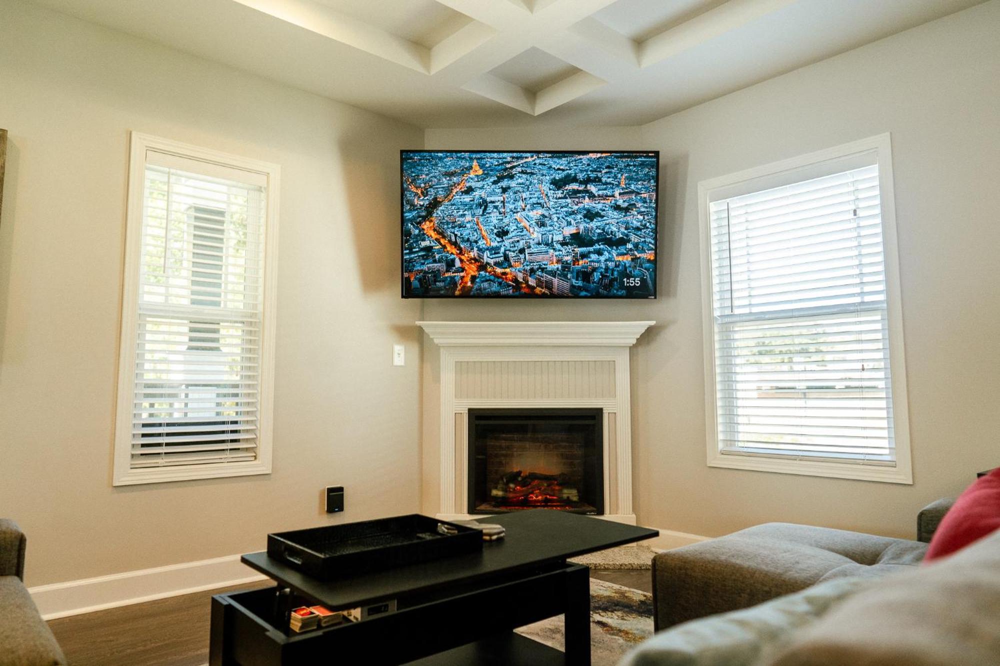 Enjoy This Mini-Mansion Near Downtown And The Airport! أتلانتا المظهر الخارجي الصورة