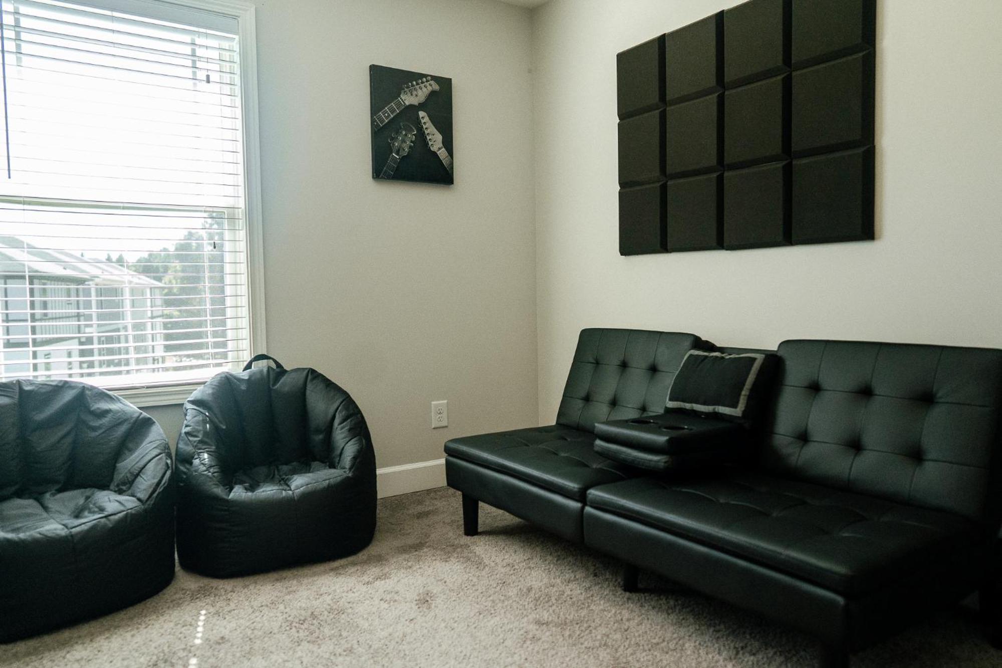 Enjoy This Mini-Mansion Near Downtown And The Airport! أتلانتا المظهر الخارجي الصورة